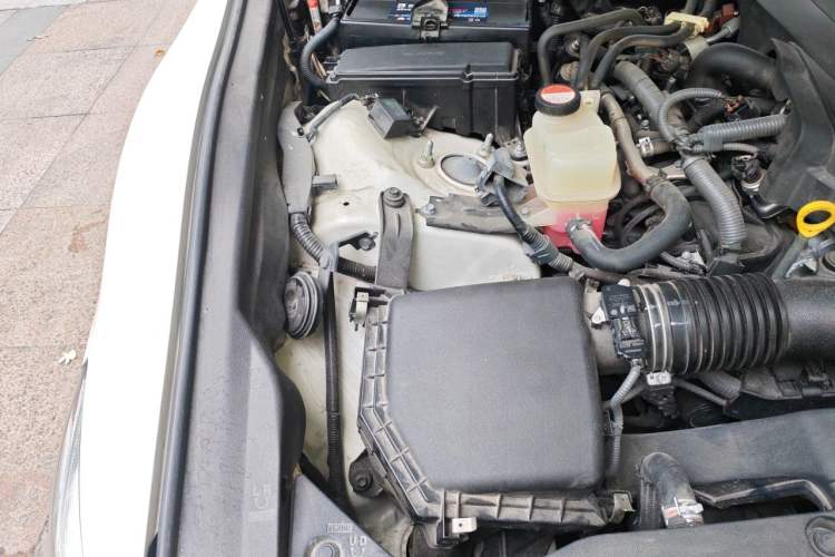 Used Toyota Crown 2015 2.0T Fashion Edition Engine Bay Right