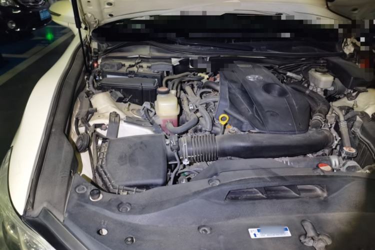 Used Toyota Crown 2015 2.0T Fashion Edition Engine Bay Right