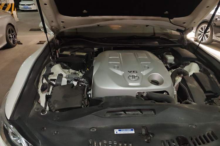 Used Toyota Crown 2015 2.5L Smart Edition Engine Bay Right