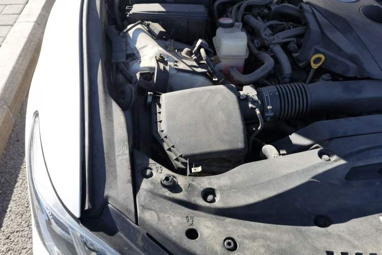 Used Toyota Crown 2015 2.0T Fashion Edition Engine Bay Right