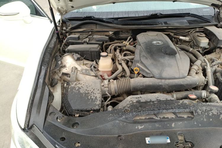 Used Toyota Crown 2015 2.0T Fashion Edition Engine Bay Right