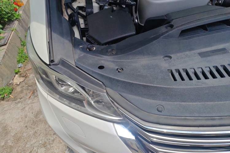 Used Toyota Crown 2015 2.5L Smart Edition Engine Bay Right