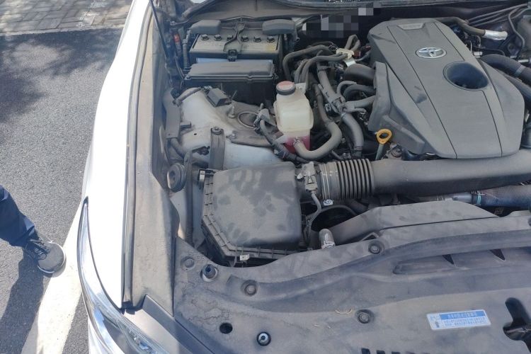 Used Toyota Crown 2015 2.0T Fashion Edition Engine Bay Right