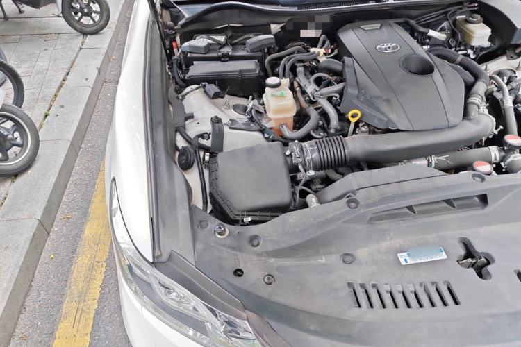 Used Toyota Crown 2015 2.0T Fashion Edition Engine Bay Right