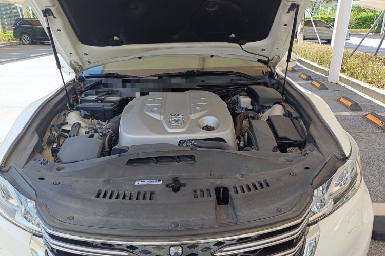 Used Toyota Crown 2015 2.5L Smart Edition Engine Bay