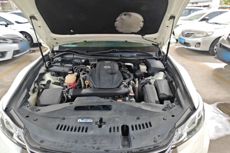 Used Toyota Crown 2015 2.0T Fashion Edition Engine Bay