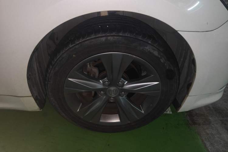Used Toyota Crown 2015 2.5L Fashion Limited Edition Exterior 1