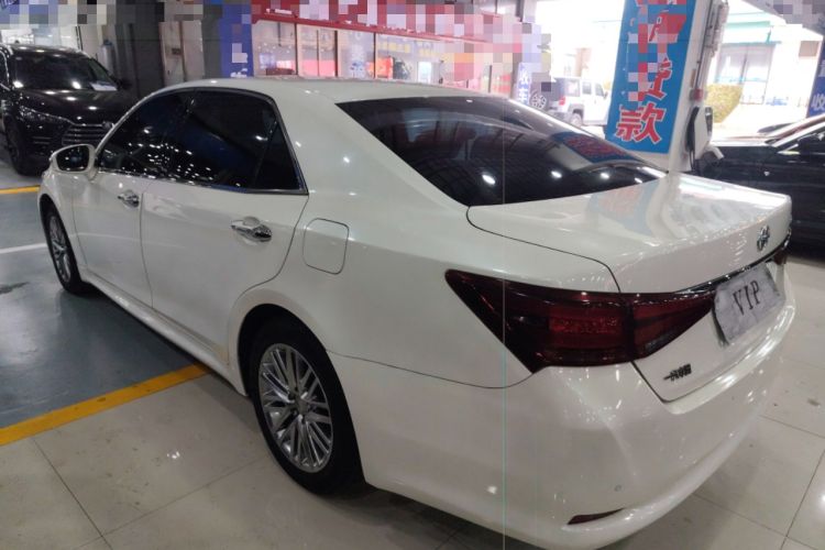 Used Toyota Crown 2015 2.5L Elite Edition Exterior 2