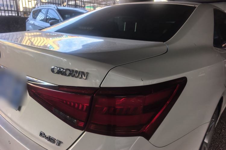 Used Toyota Crown 2015 2.0T Fashion Edition Exterior 2
