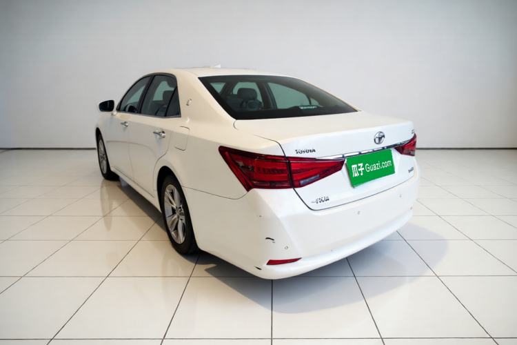 Used Toyota Crown 2015 2.0T Fashion Edition Exterior 3