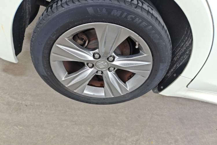 Used Toyota Crown 2015 2.0T Fashion Edition Exterior 5