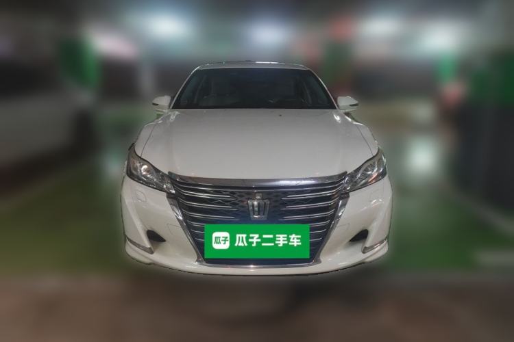Used Toyota Crown 2015 2.5L Fashion Limited Edition Front