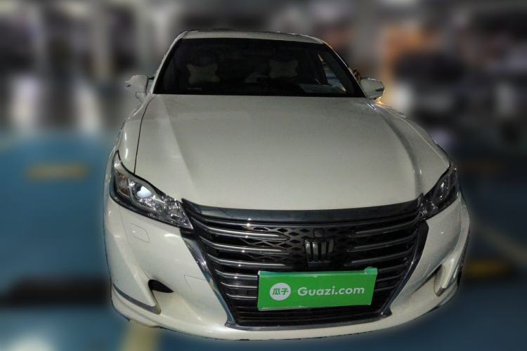Used Toyota Crown 2015 2.0T Fashion Edition Front
