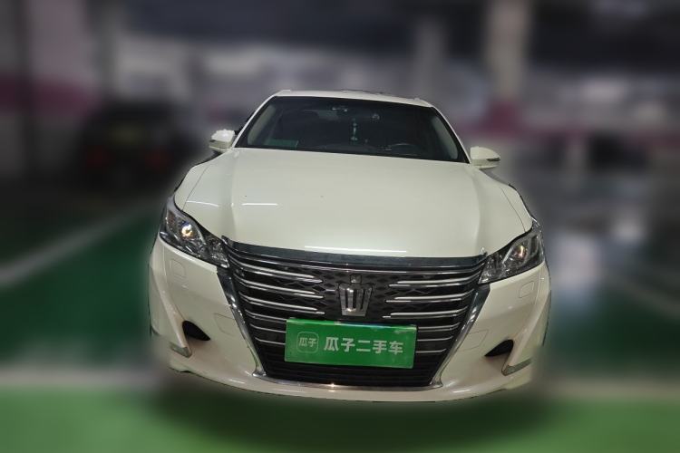 Used Toyota Crown 2015 2.0T Fashion Edition Front