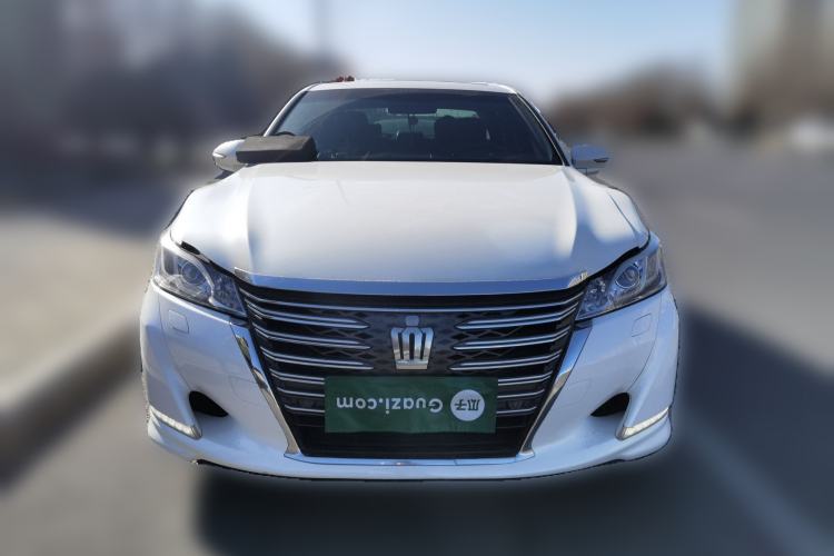 Used Toyota Crown 2015 2.0T Fashion Edition Front