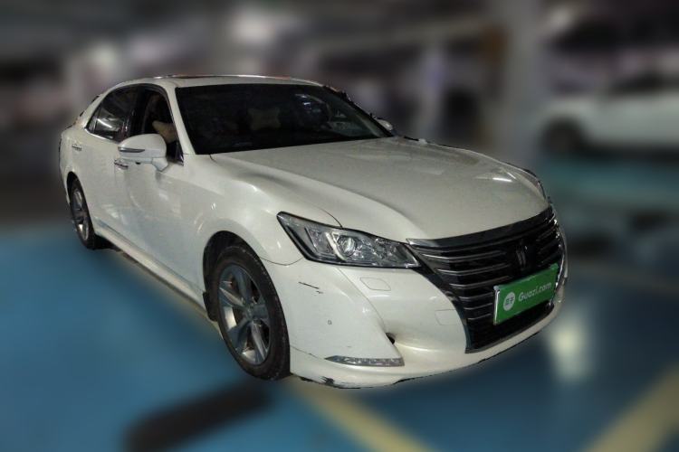 Used Toyota Crown 2015 2.0T Fashion Edition Front Right 45 Deg