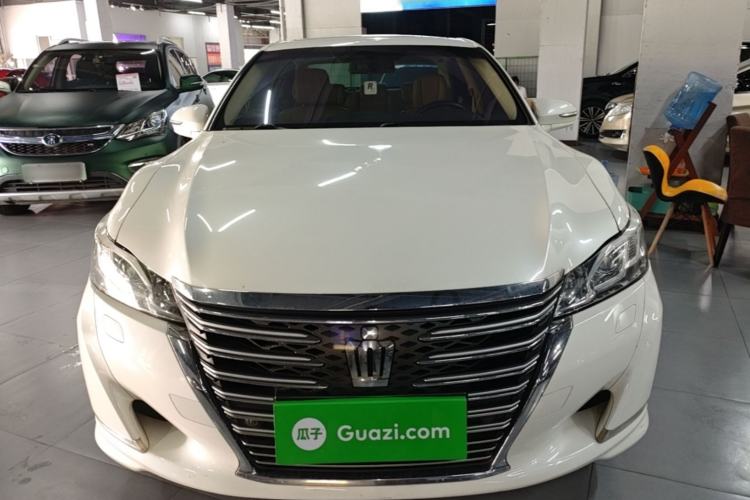 Used Toyota Crown 2015 2.5L Smart Edition Front