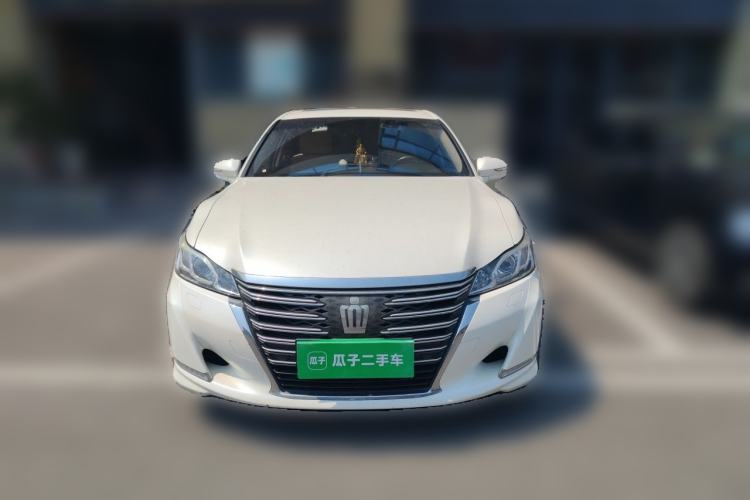 Used Toyota Crown 2015 2.0T Fashion Edition Front