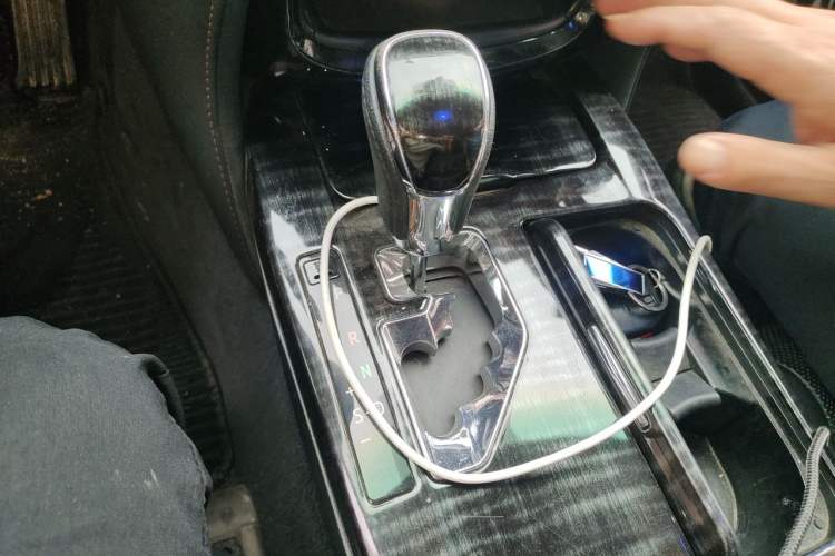 Used Toyota Crown 2015 2.0T Fashion Edition Gear Lever