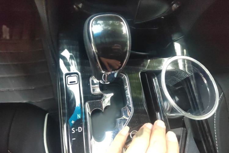 Used Toyota Crown 2015 2.0T Fashion Edition Gear Lever