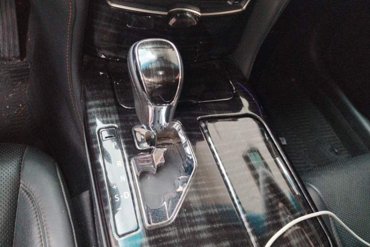 Used Toyota Crown 2015 2.0T Elite Edition Gear Lever