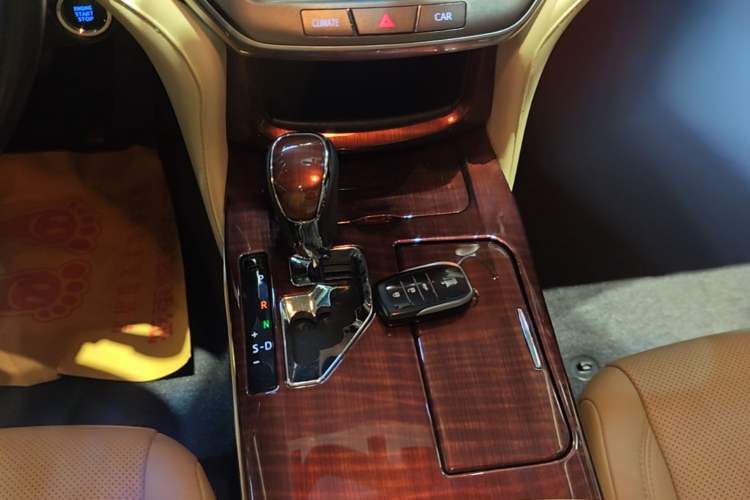 Used Toyota Crown 2015 2.5L Smart Edition Gear Lever