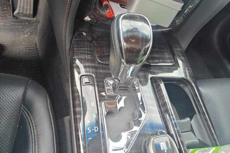 Used Toyota Crown 2015 2.0T Fashion Edition Gear Lever