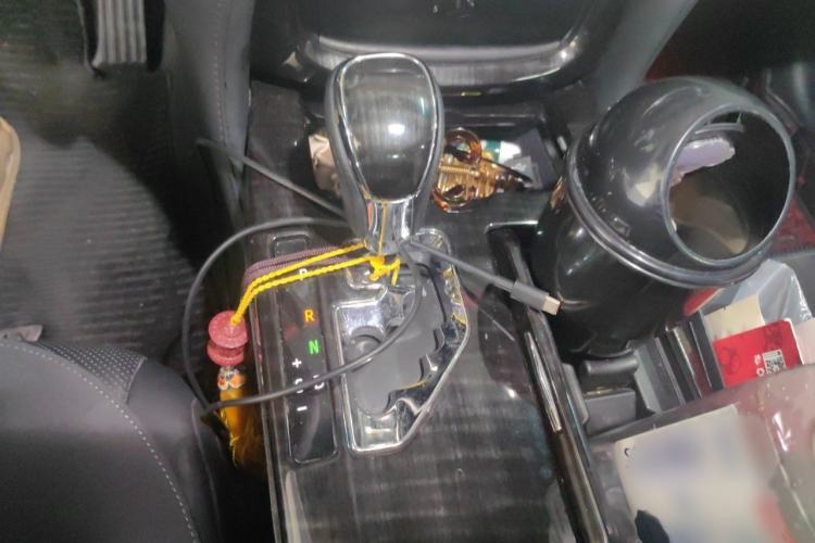 Used Toyota Crown 2015 2.0T Fashion Edition Gear Lever