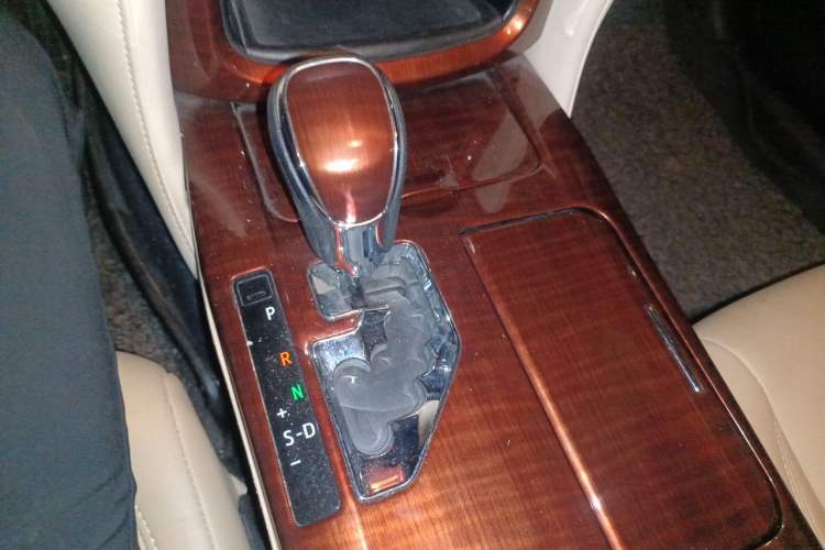 Used Toyota Crown 2015 2.0T Pioneer Edition Gear Lever