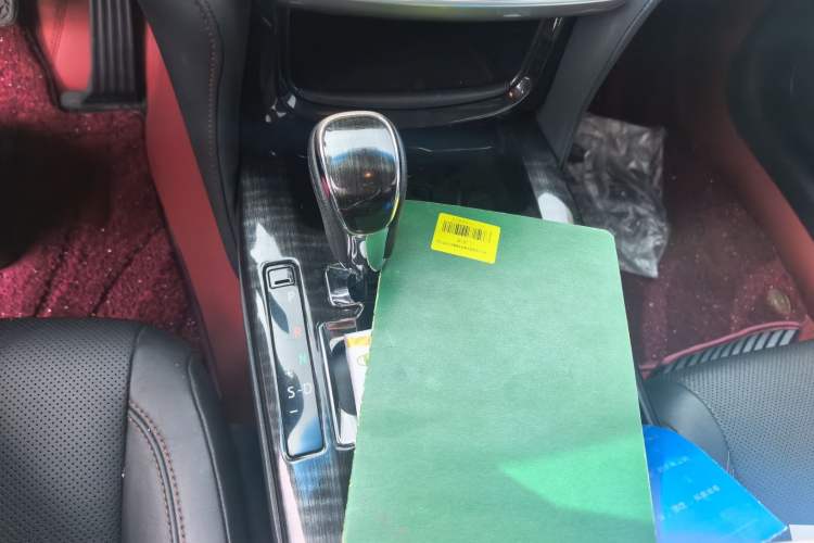 Used Toyota Crown 2015 2.0T Fashion Edition Gear Lever