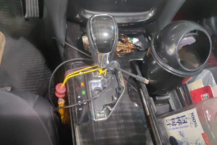 Used Toyota Crown 2015 2.0T Fashion Edition Gear Lever