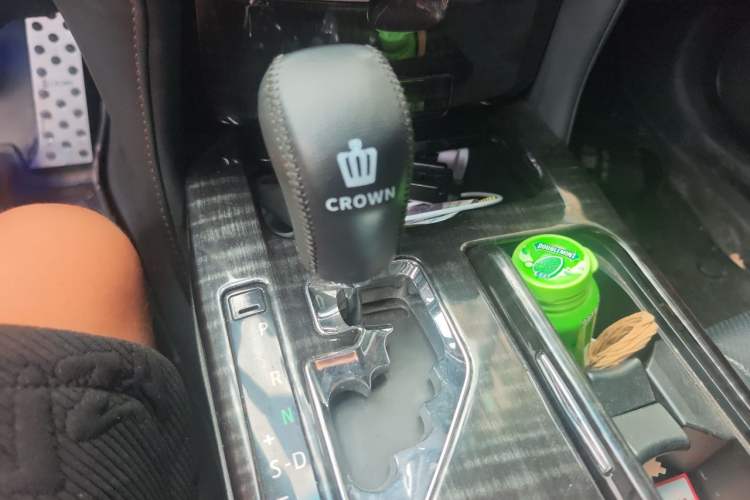 Used Toyota Crown 2015 2.0T Elite Edition Gear Lever