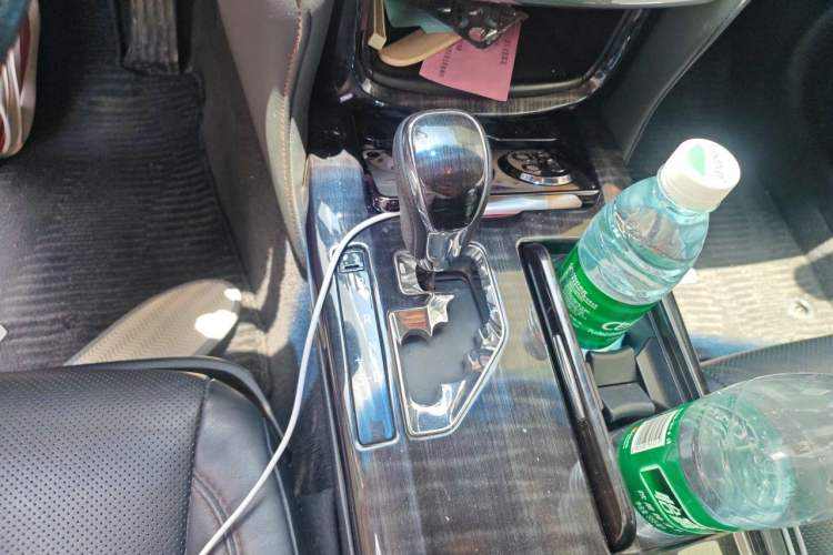 Used Toyota Crown 2015 2.5L Smart Edition Gear Lever