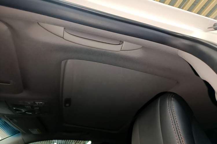Used Toyota Crown 2015 2.0T Fashion Edition Headliner
