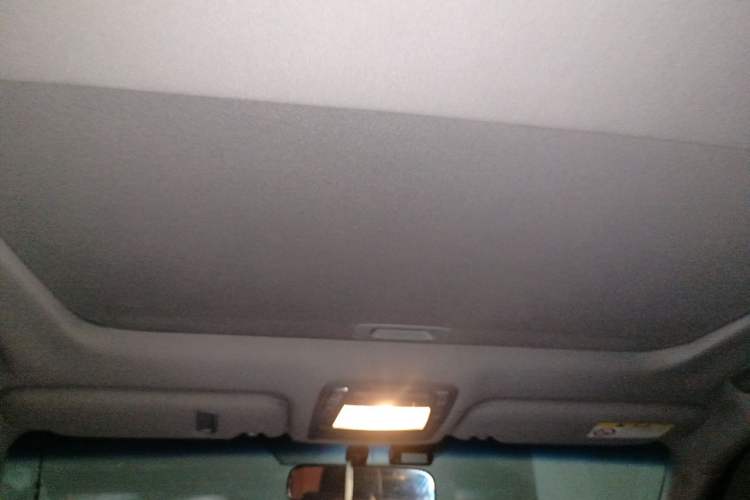 Used Toyota Crown 2015 2.0T Fashion Edition Headliner