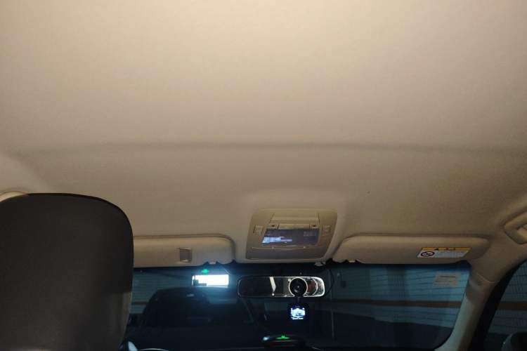 Used Toyota Crown 2015 2.0T Pioneer Edition Headliner