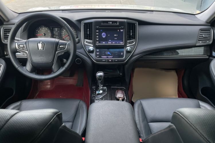 Used Toyota Crown 2015 2.5L Smart Edition Interior 1
