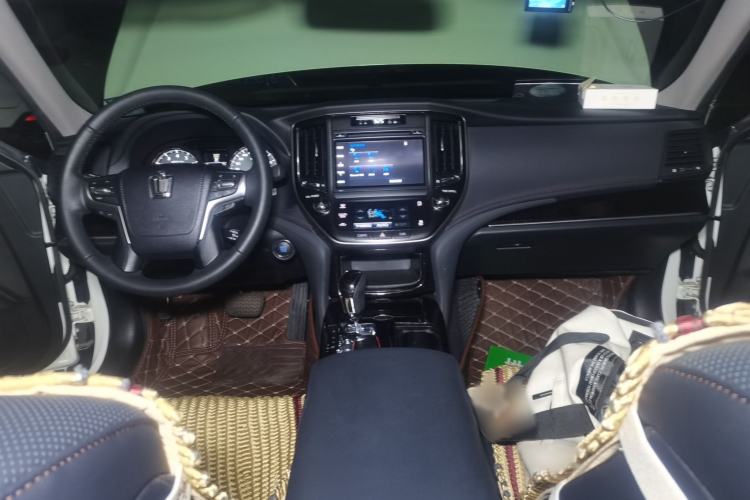 Used Toyota Crown 2015 2.0T Fashion Edition Interior 2