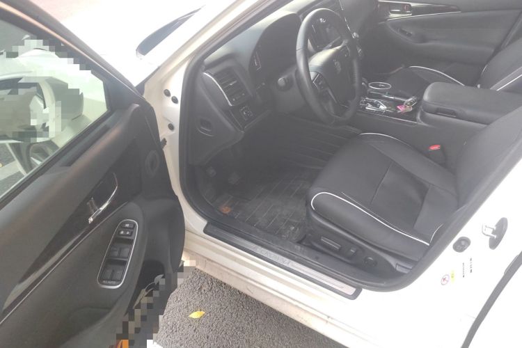 Used Toyota Crown 2015 2.0T Fashion Edition Interior 3