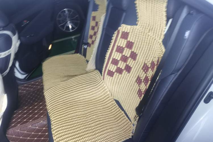 Used Toyota Crown 2015 2.0T Fashion Edition Interior 4