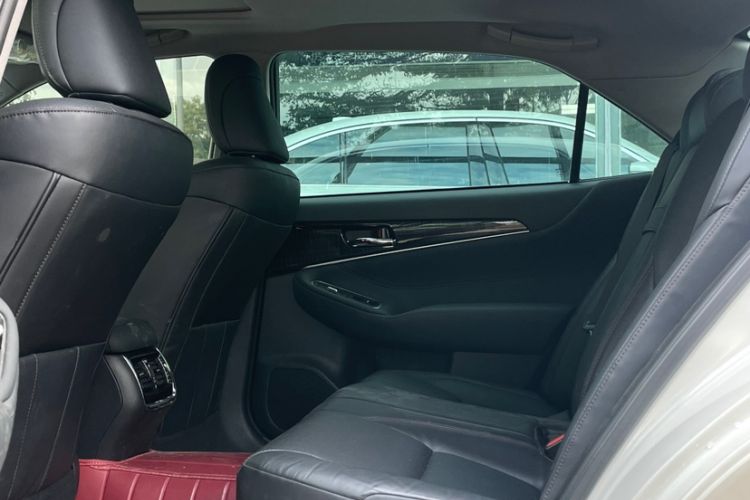 Used Toyota Crown 2015 2.5L Smart Edition Interior 5