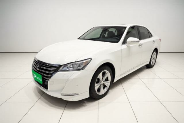 Toyota Crown 2015 2.0T Fashion Edition usado