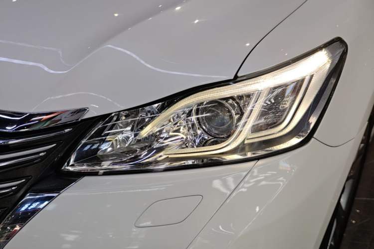 Used Toyota Crown 2015 2.5L Smart Edition Left Front Headlight
