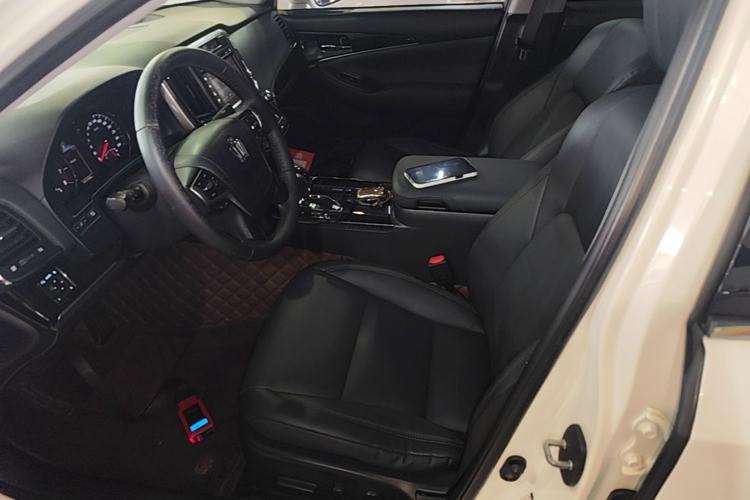 Used Toyota Crown 2015 2.0T Fashion Edition Left Front Seat