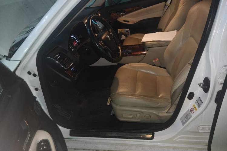 Used Toyota Crown 2015 2.5L Fashion Limited Edition Left Front Seat