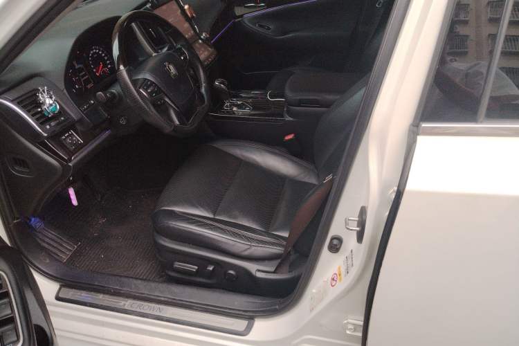 Used Toyota Crown 2015 2.0T Elite Edition Left Front Seat
