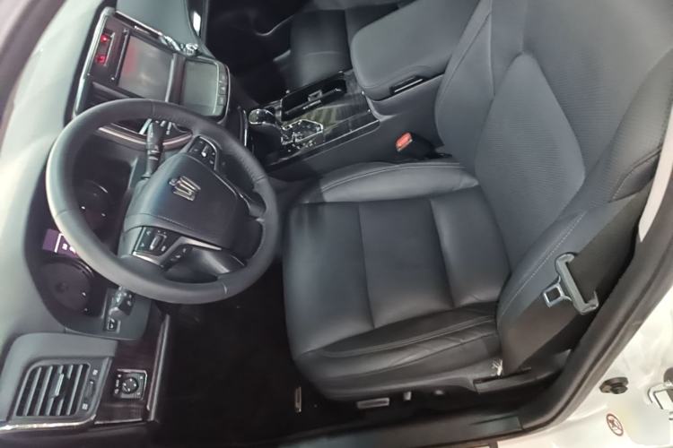 Used Toyota Crown 2015 2.0T Fashion Edition Left Front Seat