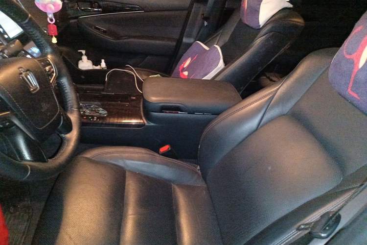Used Toyota Crown 2015 2.0T Fashion Edition Left Front Seat