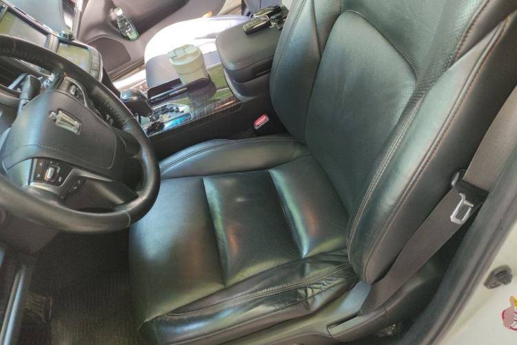 Used Toyota Crown 2015 2.0T Fashion Edition Left Front Seat