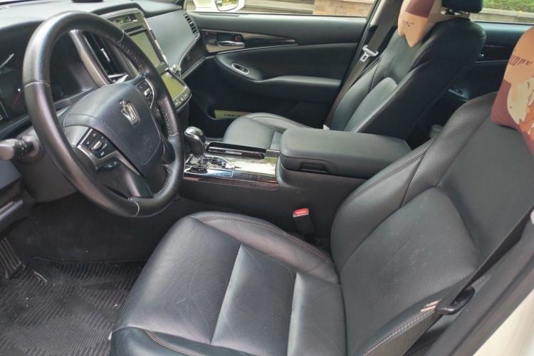 Used Toyota Crown 2015 2.0T Fashion Edition Left Front Seat